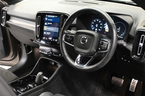 Volvo XC40 1.5 XC40 R-Design Pro T5 Recharge Auto 5dr 23