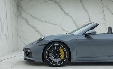 Porsche 911 Turbo S CABRIOLET (992) 46