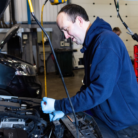 Look after your car the easy way with a Service Plan
