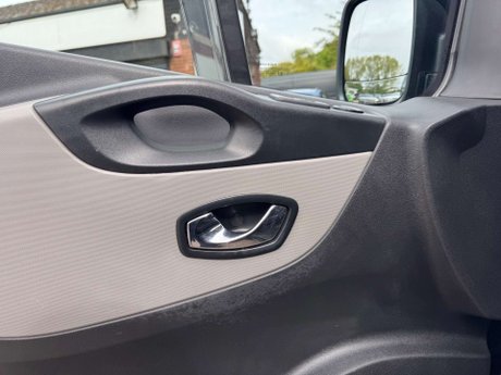 Renault Trafic 1.6 Trafic SL27 Sport Nav Energy dCi 23