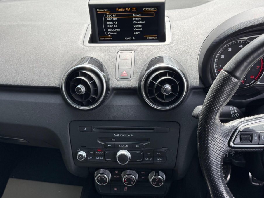 2014 Audi A1 — image 10