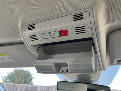 Volkswagen Polo LIFE TSI DSG 29