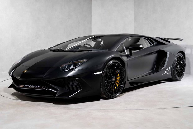 Lamborghini Aventador SV AD PERSONAM. FACTORY SATIN CARBON FIBRE EXT. COMFORT SEATS. FRONT LIFT. 1