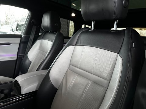 Land Rover Range Rover Evoque 2.0 P250 MHEV First Edition Auto 4WD Euro 6 (s/s) 5dr 2