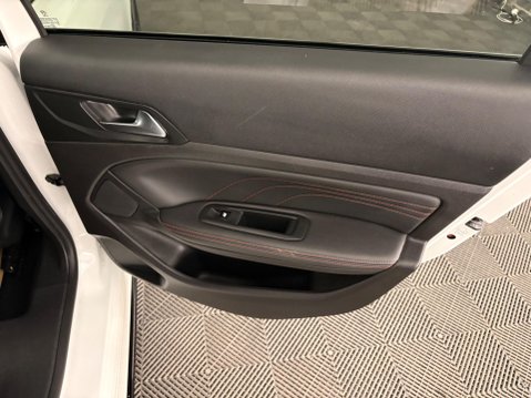 Peugeot 308 1.6 THP GTi by Peugeot Sport Euro 6 (s/s) 5dr 34