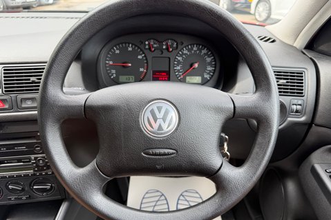 Volkswagen Golf MATCH TDI - ONE OWNER - 18 SERVICE STAMPS!  CAMBELT CHANGED 3 TIMES! 7