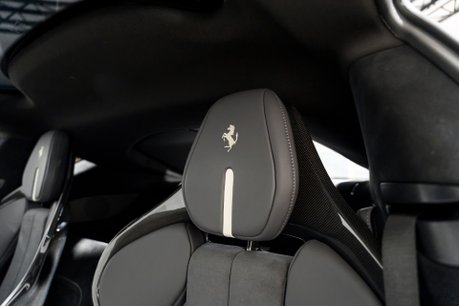 Ferrari 12Cilindri COUPE. HISTORIC PAINTWORK. PASSENGER DISPLAY. LIFT. PANO ROOF. CARBON INT. 24