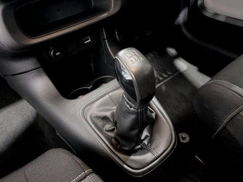 Citroen C3 1.2 PureTech Feel Hatchback 5dr Petrol Manual Euro 6 (s/s) (82 ps) 16