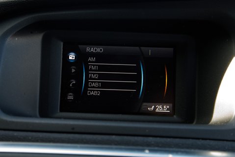 Volvo V40 T2 MOMENTUM 26