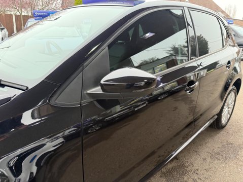 Volkswagen Polo 1.2 TSI BlueMotion Tech SE Euro 6 (s/s) 5dr 24