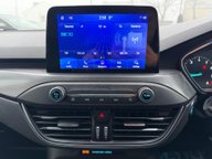 Ford Focus TITANIUM X 27