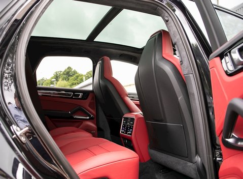 Porsche Cayenne Turbo 14