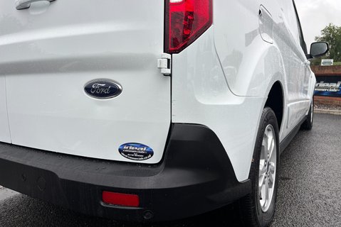 Ford Transit Connect 240 L2 Limited 120 ps Panel Van 23