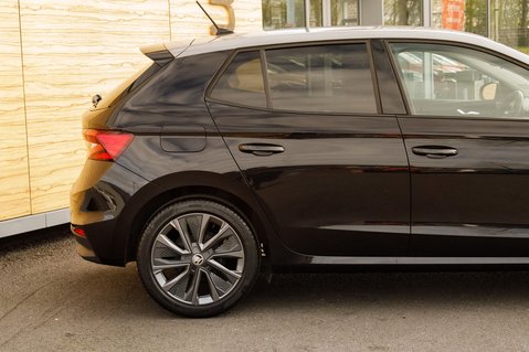 Skoda Fabia COLOUR EDITION TSI 7