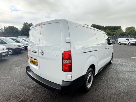 Vauxhall Vivaro 1.5 Vivaro F2900 Prime S/S 5dr 10