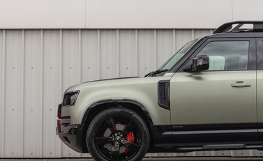 Land Rover Defender 110 X P400 30