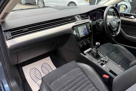 Volkswagen Passat GT TDI BMT ESTATE -£20 ROAD TAX - PAN ROOF -APPLE CARPLAY -DEMO+1 OWNER 26