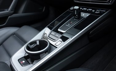 Porsche 911 Targa 4S (992) 33