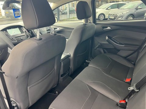 Ford Focus 1.0T EcoBoost Zetec Edition Auto Euro 6 (s/s) 5dr 26