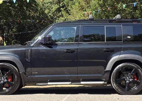 Land Rover Defender 3.0 Defender X MHEV Auto 4WD 5dr 6