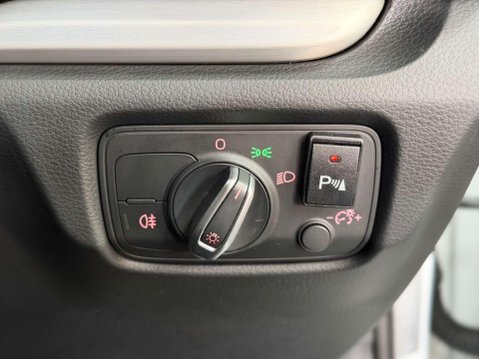 Audi S3 2.0 TFSI Hatchback 3dr Petrol S Tronic quattro Euro 6 (s/s) (300 ps) 38