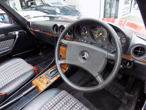 Mercedes-Benz R107 280 SL Sports 14