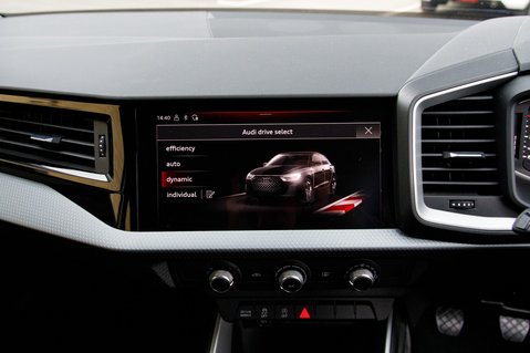 Audi A1 SPORTBACK TFSI SPORT 28