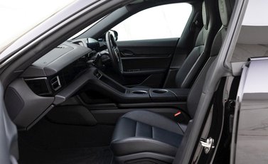 Porsche Taycan 4 Cross Turismo 15