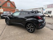 Toyota C-HR DESIGN 10