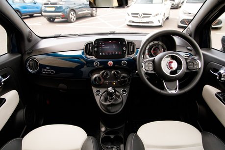 Fiat 500 DOLCEVITA MHEV