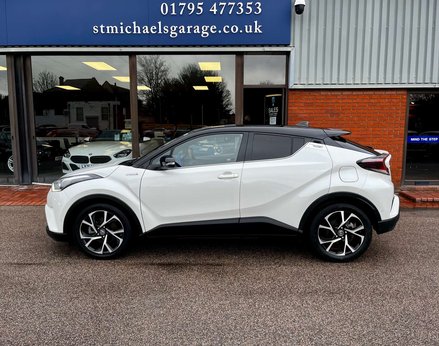 Toyota C-HR 1.8 C-HR-Dynamic HEV CVT 5dr 11