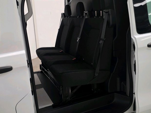 Ford Transit Custom 320 L2 DIESEL FWD 2.0 Eco Blue 136ps H1 Double Cab Van Trend 12