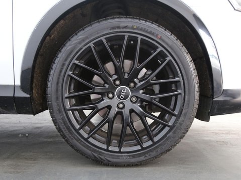 Audi Q3 2.0 TDI Black Edition quattro Euro 6 (s/s) 5dr 28