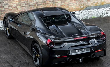 Ferrari 488 Spider 10