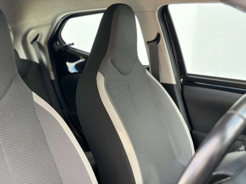 Toyota Aygo 1.0 Aygo X-Play TSS VVT-i 5dr 12