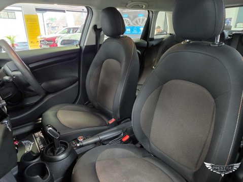 Mini Hatch 1.5 Cooper Classic Steptronic Euro 6 (s/s) 5dr 25