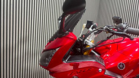 Yamaha FZ1 FAZER 2006 38K LONG MOT AKRAPOVIC EXHAUST 1000CC 35