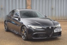 Alfa Romeo Giulia V6 BITURBO QUADRIFOGLIO 1