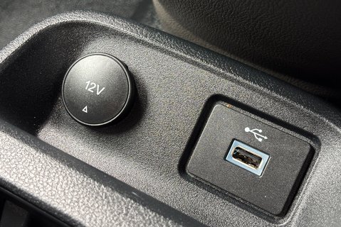 Ford Transit Connect 220 L1 Base 100 ps Tdci Panel Van - Air Con / Rear Camera 23