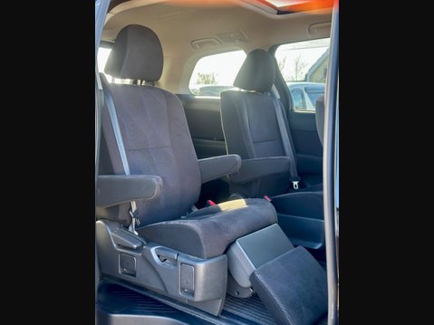Toyota Estima 20