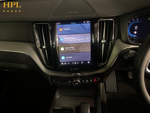 Volvo XC60 2.0 B5 MHEV Plus SUV 5dr Petrol Hybrid Auto AWD Euro 6 (s/s) (250 ps) Crui 17