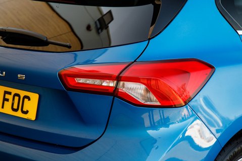 Ford Focus TITANIUM 9