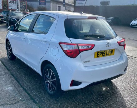 Toyota Yaris 1.5 Yaris Icon Tech VVT-i 5dr 8