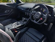 Audi R8 5.2 R8 Spyder Quattro V10 Semi-Auto 4WD 2dr 11