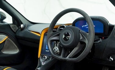 McLaren 720S Performance 11