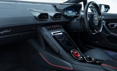 Lamborghini Huracan LP640-4 EVO 18
