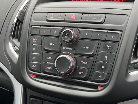 Vauxhall Zafira 1.4T Exclusiv 5dr 26