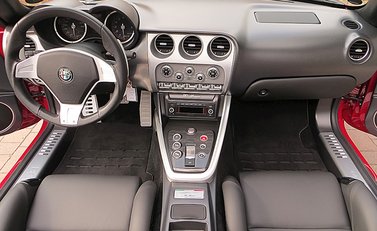 Alfa Romeo 8C Spider 13