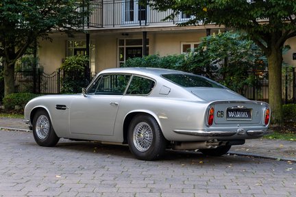 Aston Martin DB6 4.2 Vantage 4