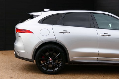 Jaguar F-Pace 5.0 F-PACE SVR AWD Auto 4WD 5dr 15
